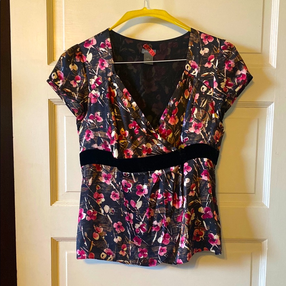 *BOGO closet deal* Ann Taylor 100% Silk Black and Pink Floral Wrap Peplum Blouse